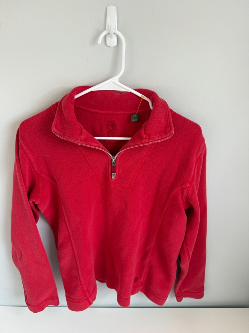 Tommy Bahama Women’s Red Quarter-Zip Fleece Pullover - small